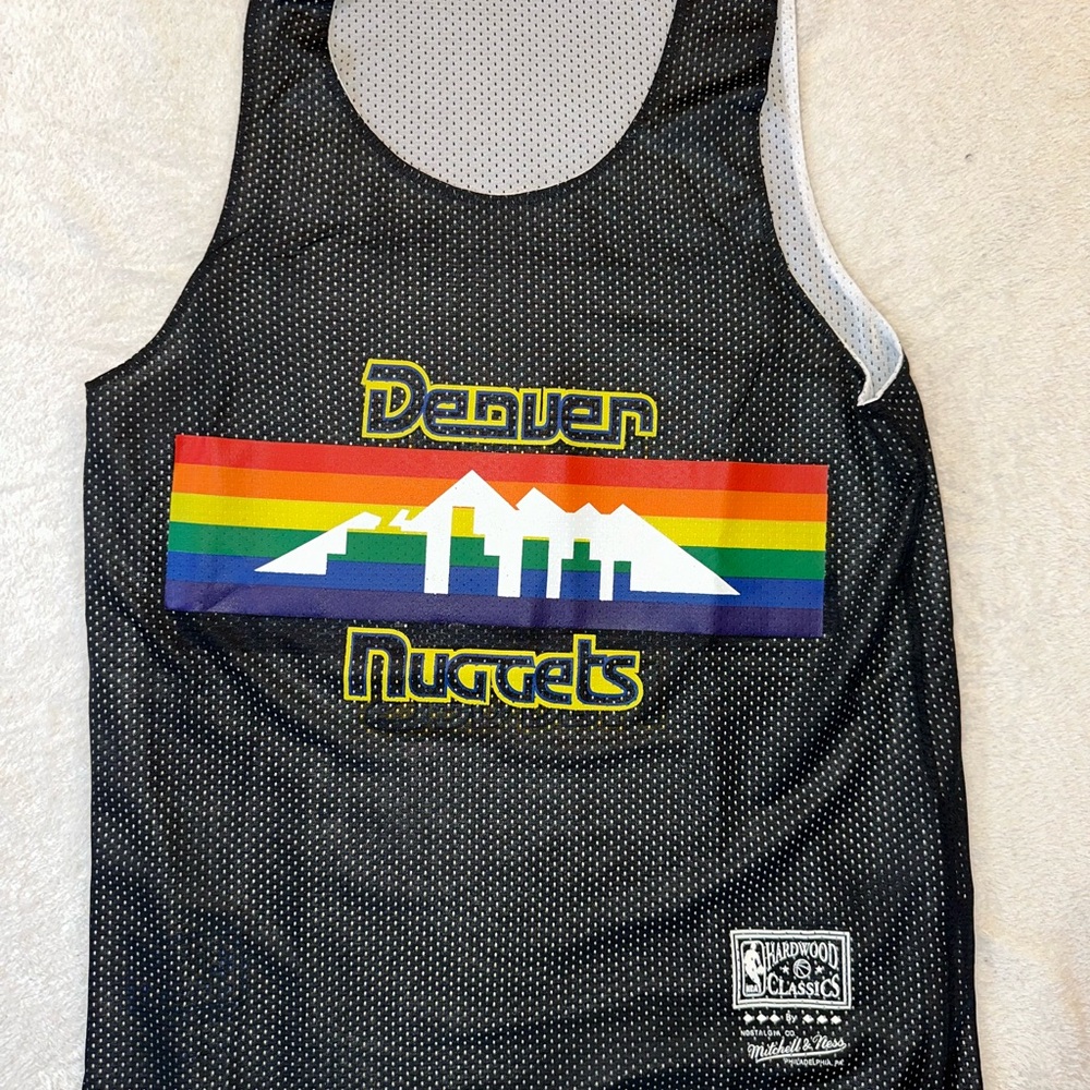 Mitchell & Ness Hardwood Classics Denver Nuggets Reversible Jersey - Size M